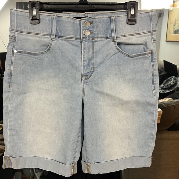 Apt 9 Bermuda tummy control jean shirts, size 14 - Picture 6 of 7